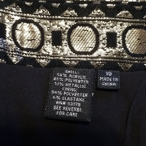 Black and Gold metallic thread skirt - Picture 4 of 6